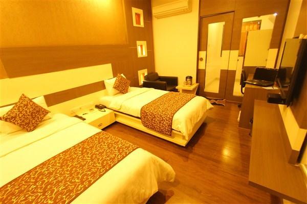 Princess Hotel Ankleshwar Kültér fotó